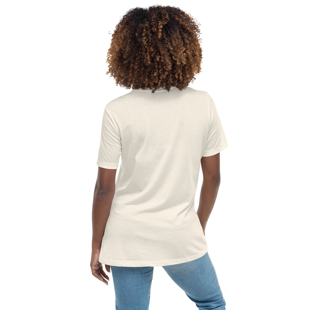The Backyard Sanctuary | Women's Hummingbird Photo Tee