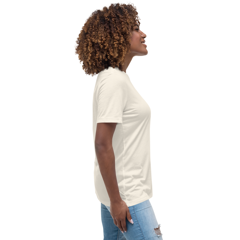 The Backyard Sanctuary | Women's Hummingbird Photo Tee