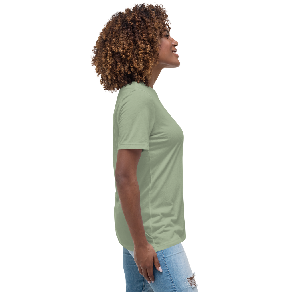 The Backyard Sanctuary | Women's Hummingbird Photo Tee